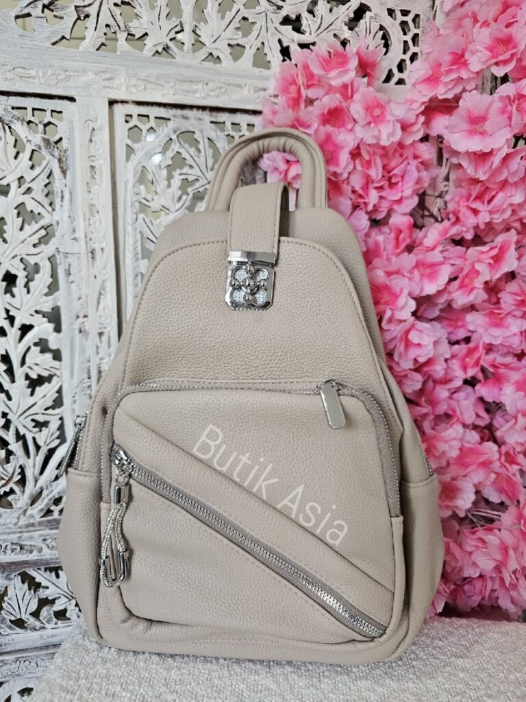 Plecak torebka beżowa z kieszonkami