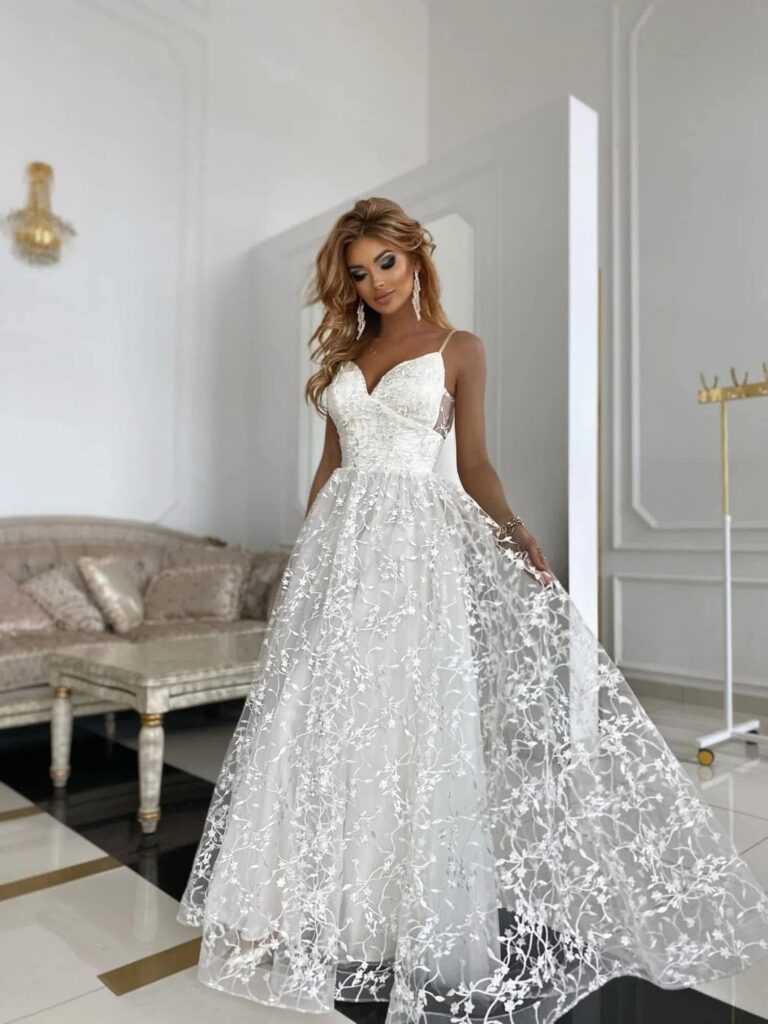 Sukienka ślubna VESPA koronkowa 40/L kremowa długa