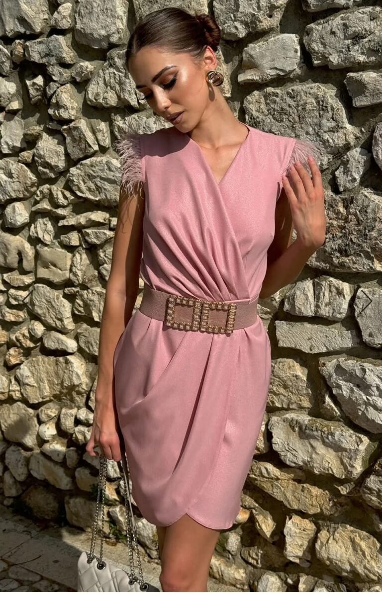 Sukienka LINDA pastelowa 44/XXL z piórami